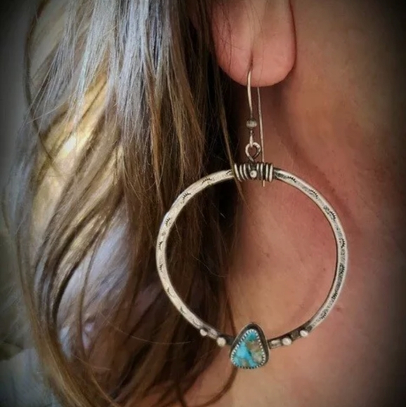 New Elegant Turquoise Hoop Earrings - Picture 6 of 6